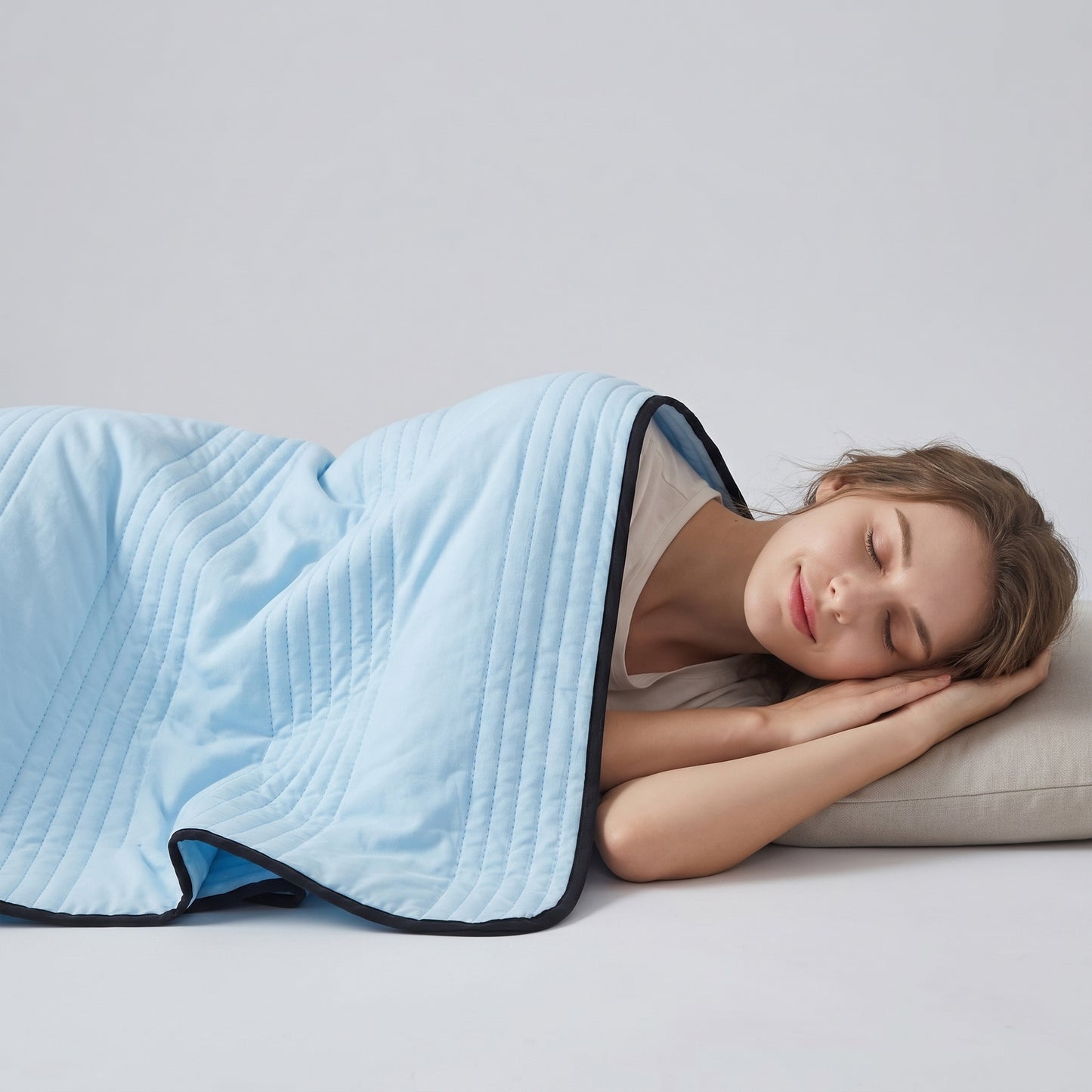 Ice Cooling Blanket - BUY 1 GET 1 FREE & 3 Free Gifts